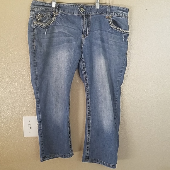 Maurices Denim - Maurices Jean capris.  Size 18 regular